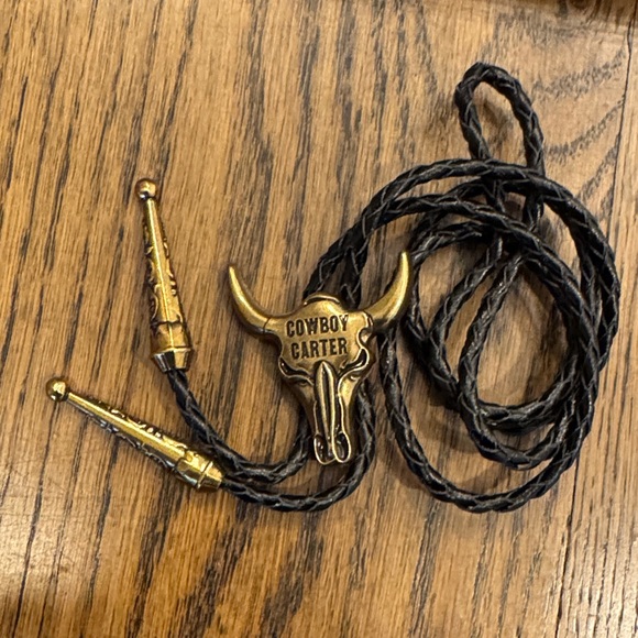 Beyoncé Cowboy Carter VIP Gift Bag Official Merch Bundle - Picture 2 of 8